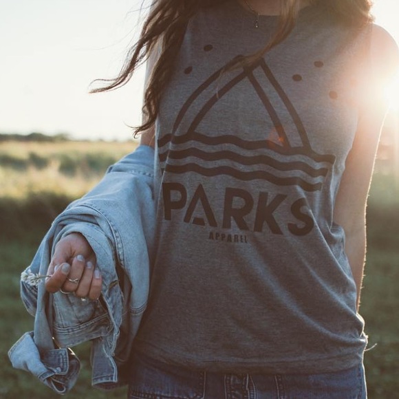 The Parks Apparel tank - Picture 2 of 3